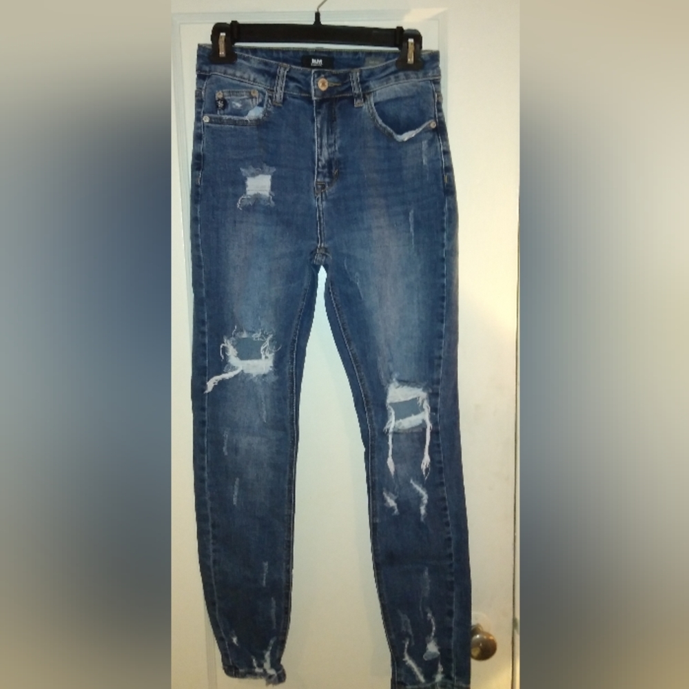 l&M Size 3 High-Rise Skinny Distressed Jeans